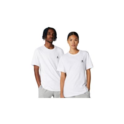 Converse Go-To Embroidered Star Chevron Standard Fit T-Shirt - Hvit - Kortermet T-skjorte Converse Go-To Embroidered Star Chevron Standard Fit T-Shirt - Hvit - Kortermet T-skjorte