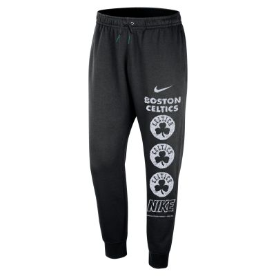 Nike NBA Boston Celtics Courtside Club Fleece Joggers - Svart - Bukser Nike NBA Boston Celtics Courtside Club Fleece Joggers - Svart - Bukser