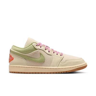 Air Jordan 1 Low SE "Olive Aura" Wmns - Hvit - Joggesko Air Jordan 1 Low SE "Olive Aura" Wmns - Hvit - Joggesko