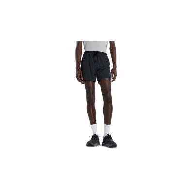 New Balance Run Essentials Short 5" MB6180TABK S - Svart - Shorts New Balance Run Essentials Short 5" MB6180TABK S - Svart - Shorts