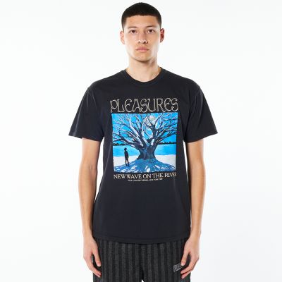 Pleasures River Pigment Dye Tee Black - Svart - Kortermet T-skjorte