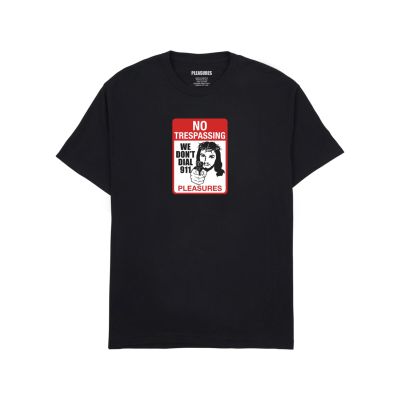 Pleasures Trespass Tee Black - Svart - Kortermet T-skjorte