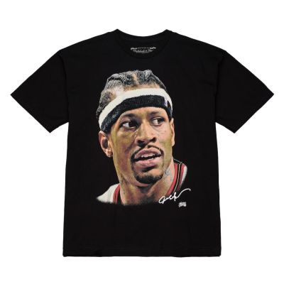 Mitchell & Ness NBA Real 76ers Allen Iverson Big Face Tee - Svart - Kortermet T-skjorte